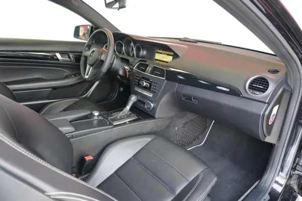 Mercedes-Benz C 220 CDI 7G-TRONIC Edition 18