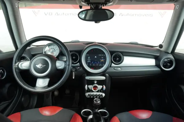 MINI 3 Portas Cooper D 6
