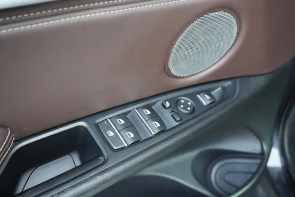 BMW X5 40e xDrive 11