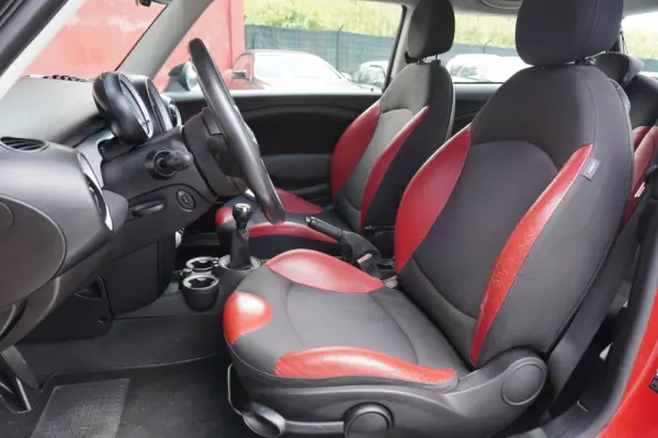 MINI 3 Portas Cooper D 8