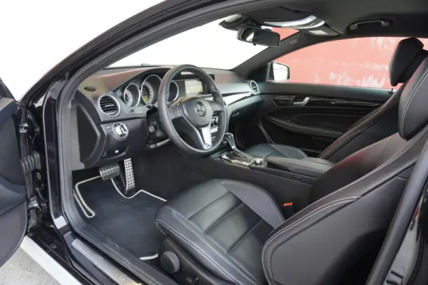 Mercedes-Benz C 220 CDI 7G-TRONIC Edition 6