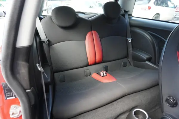 MINI 3 Portas Cooper D 17