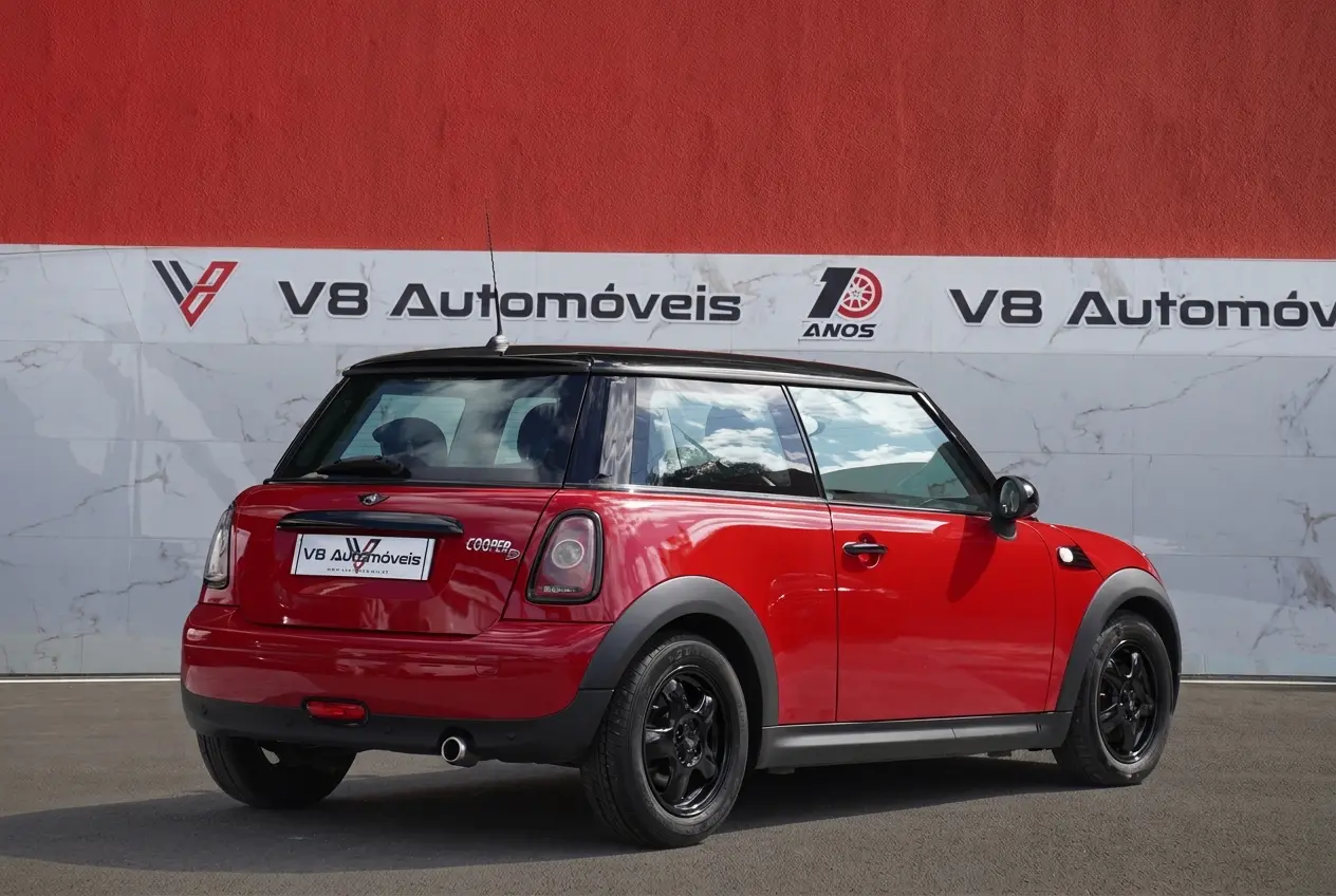 MINI 3 Portas Cooper D 4