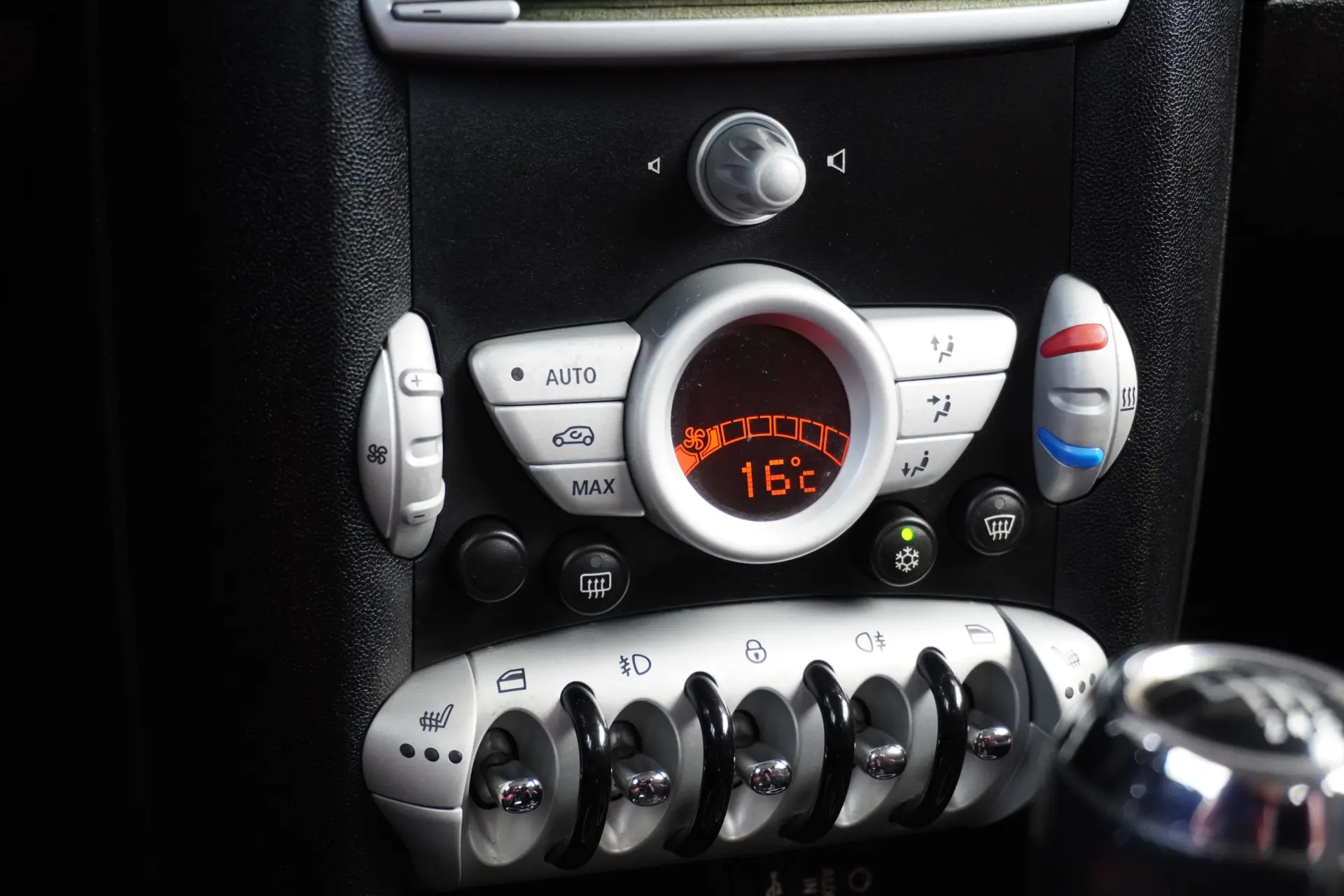 MINI 3 Portas Cooper D 12