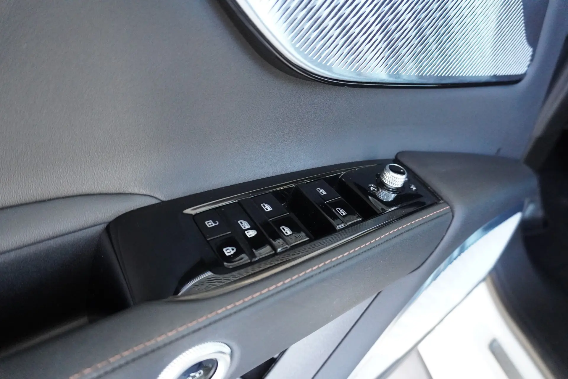 Maserati Grecale Folgore 13