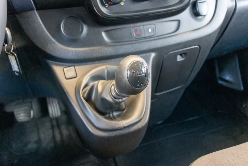 Opel Vivaro 1.6 CDTi L2H1 2.9T 10