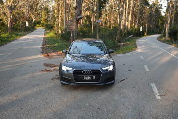 Audi A4 Avant 35 TDI S tronic 2