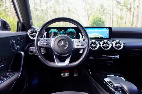 Mercedes-Benz A 35 AMG 4Matic 16