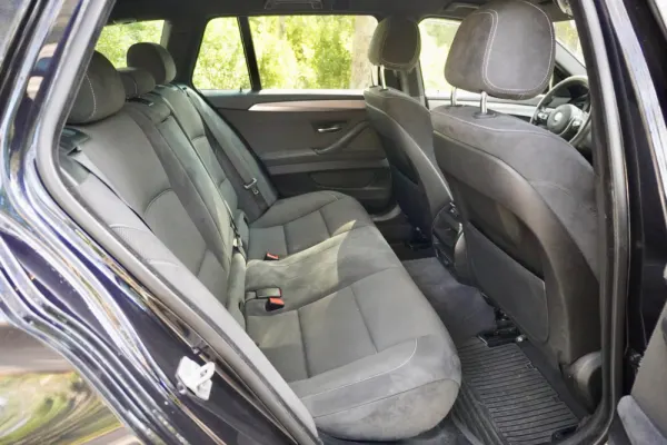 BMW 525 d Pack M Auto 15