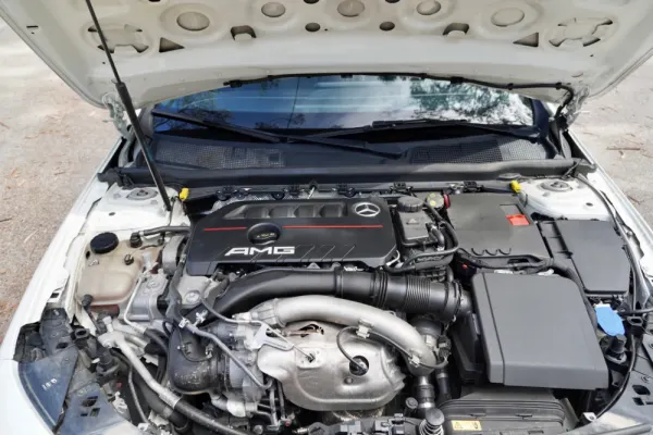 Mercedes-Benz A 35 AMG 4Matic 26