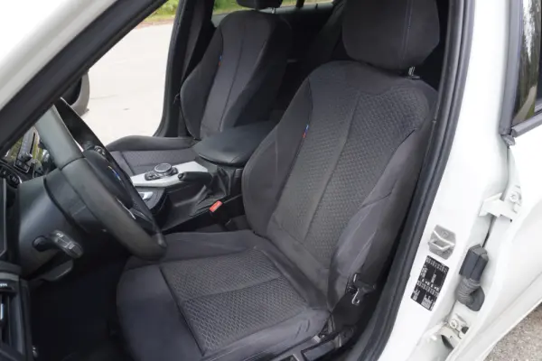 BMW 120 d Aut. M Sport 8