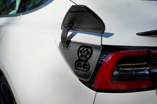 Tesla Model 3 Performance Dual Motor AWD 8