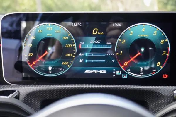 Mercedes-Benz A 35 AMG 4Matic 14