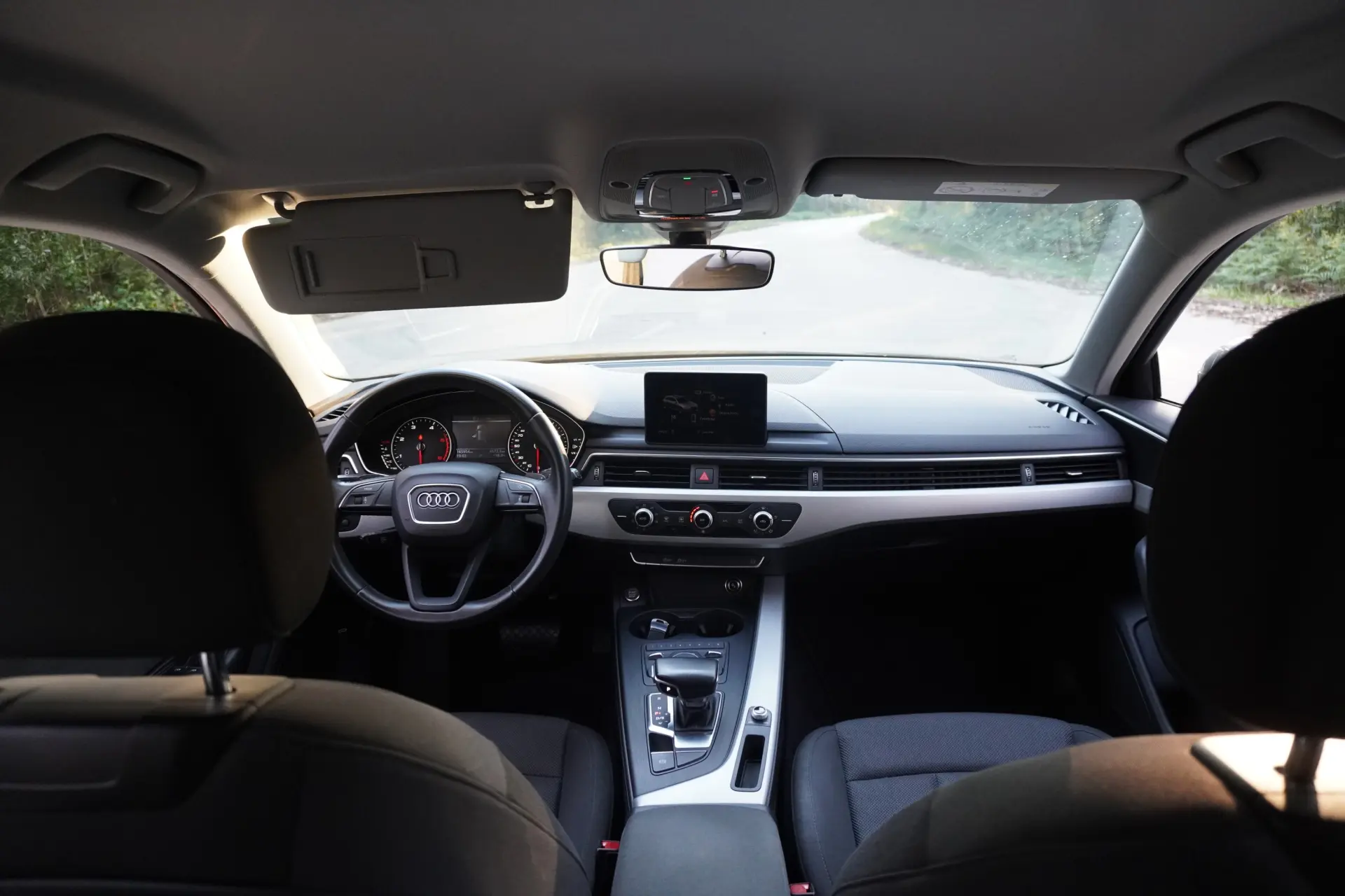 Audi A4 Avant 35 TDI S tronic 11