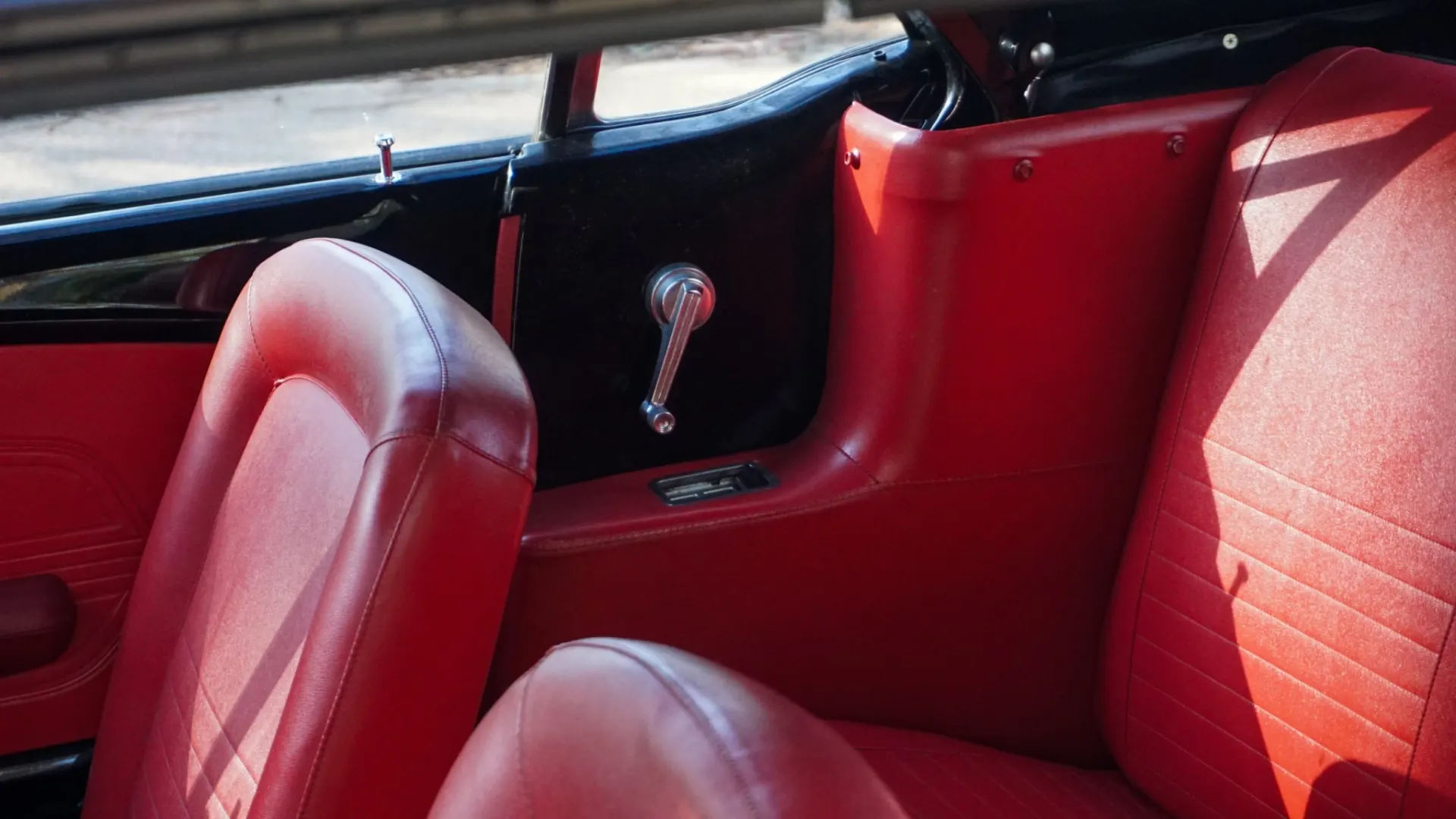 Ford Mustang Cabrio 16