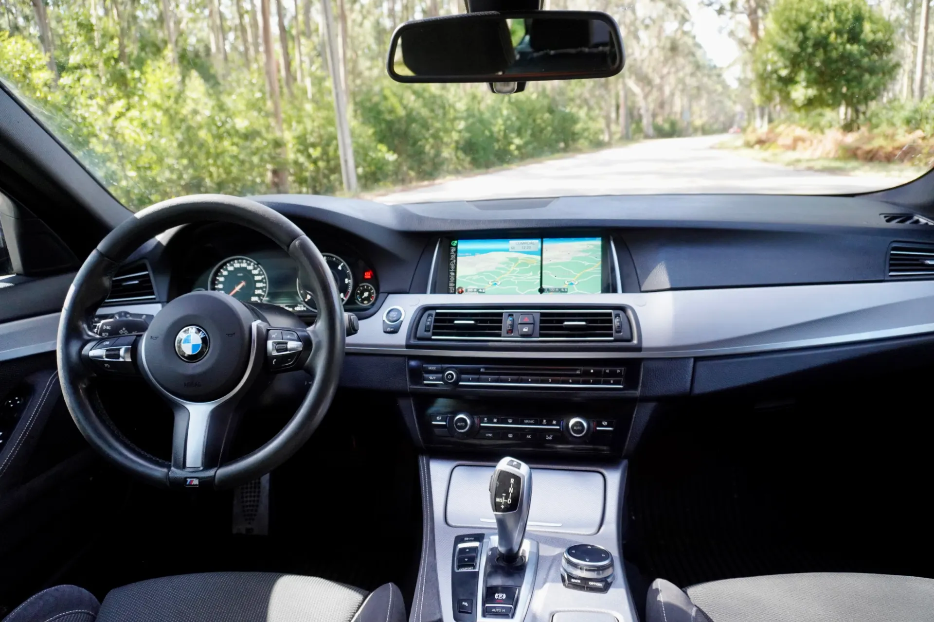 BMW 525 d Pack M Auto 12