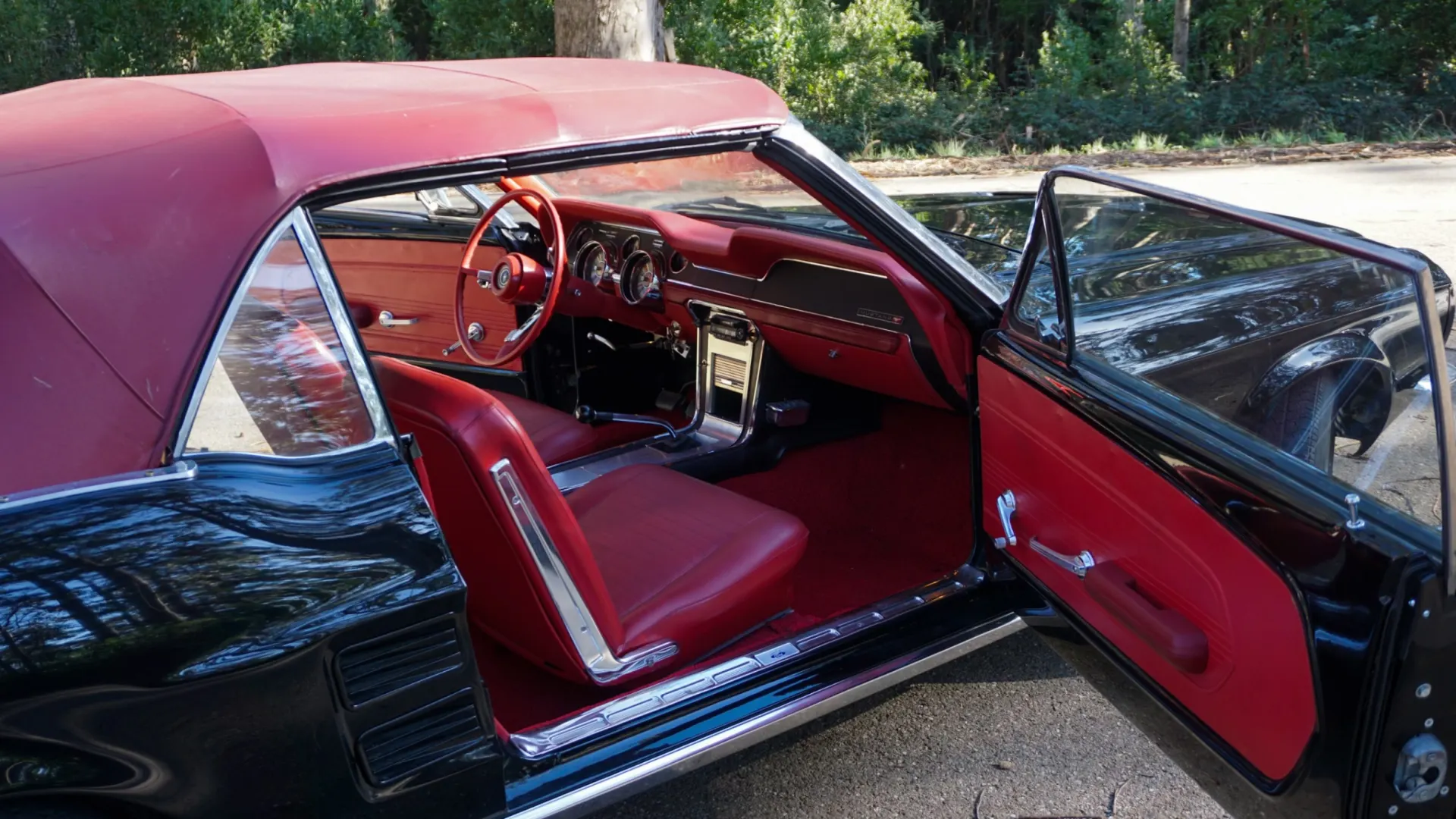 Ford Mustang Cabrio 20