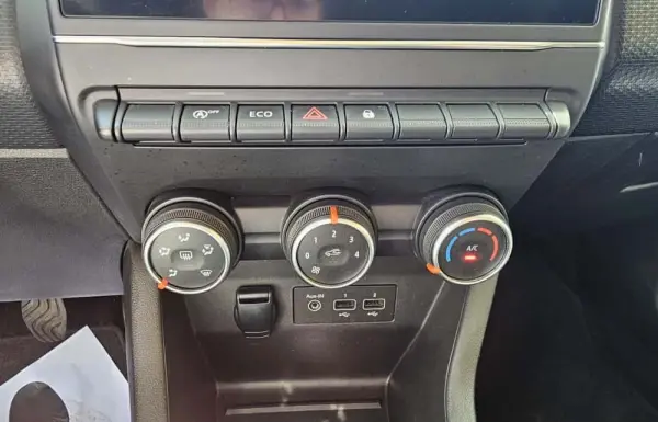 Renault Clio 1.0 TCe Intens 12