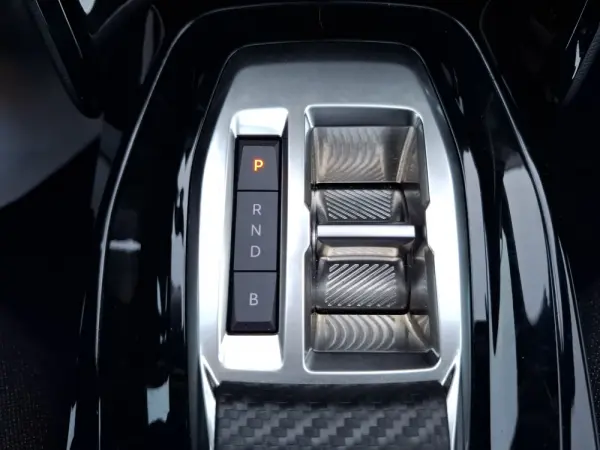 Peugeot 2008 Style 12