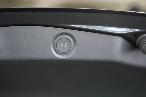 Tesla Model 3 Tração Traseira 24