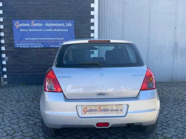Suzuki Swift 1.3 16V GLX 6