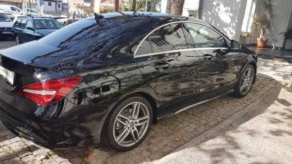 Mercedes-Benz CLA 180 (CDI) d AMG Line 4