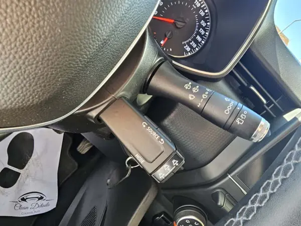 Renault Clio 1.0 TCe Intens 13