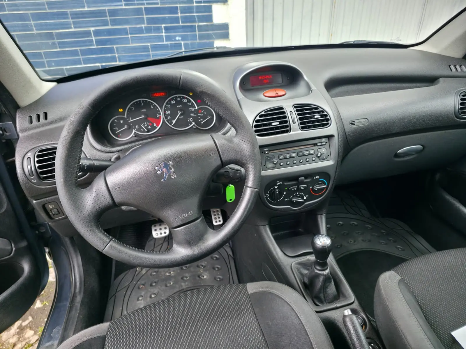 Peugeot 206 1.6 HDi XS 9