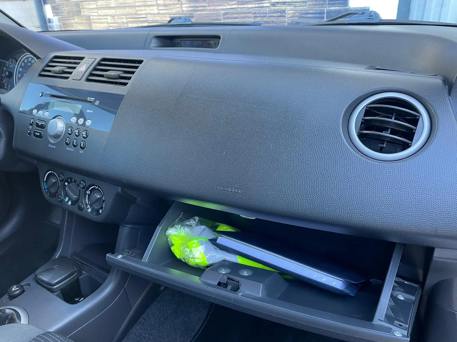 Suzuki Swift 1.3 16V GLX 10