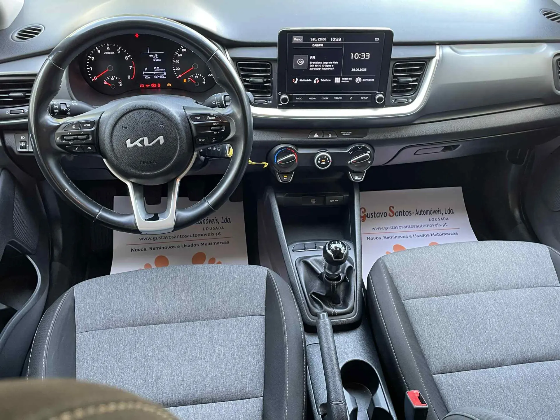 Kia Stonic 1.2 Dynamic 8