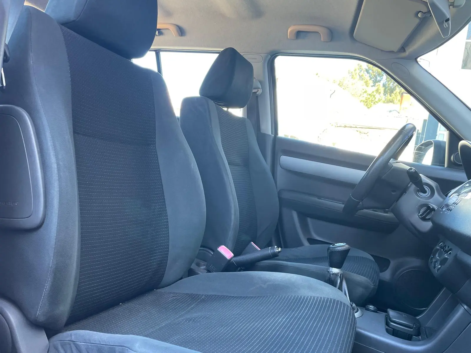 Suzuki Swift 1.3 16V GLX 8