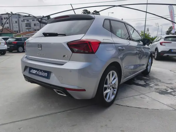 SEAT Ibiza 1.0 TSI FR Anniversary 4