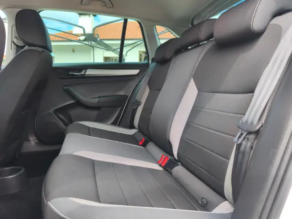 Skoda Rapid Spaceback 1.4 TDI Ambition 10