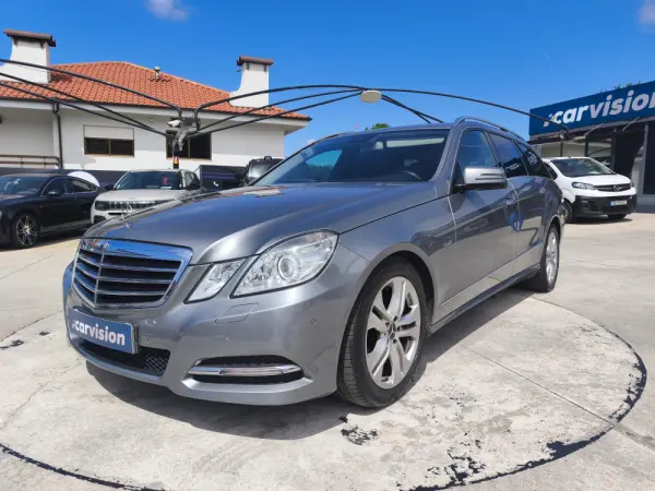 Mercedes-Benz E 250 CDi Avantgarde BlueEfficiency 2