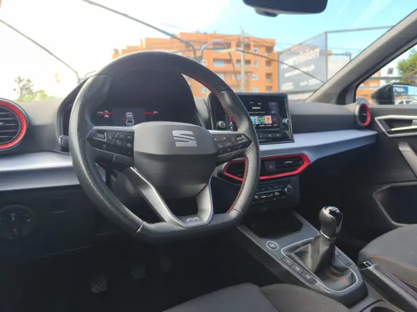 SEAT Ibiza 1.0 TSI FR Anniversary 9