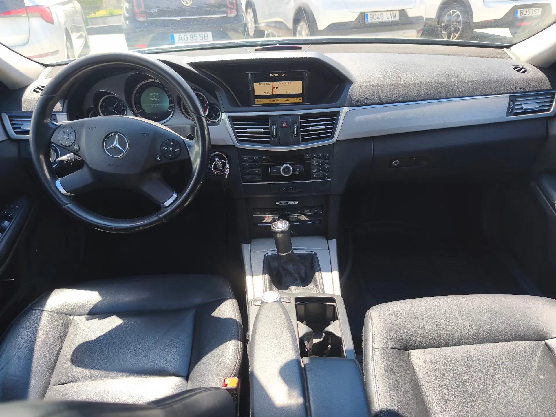 Mercedes-Benz E 250 CDi Avantgarde BlueEfficiency 8