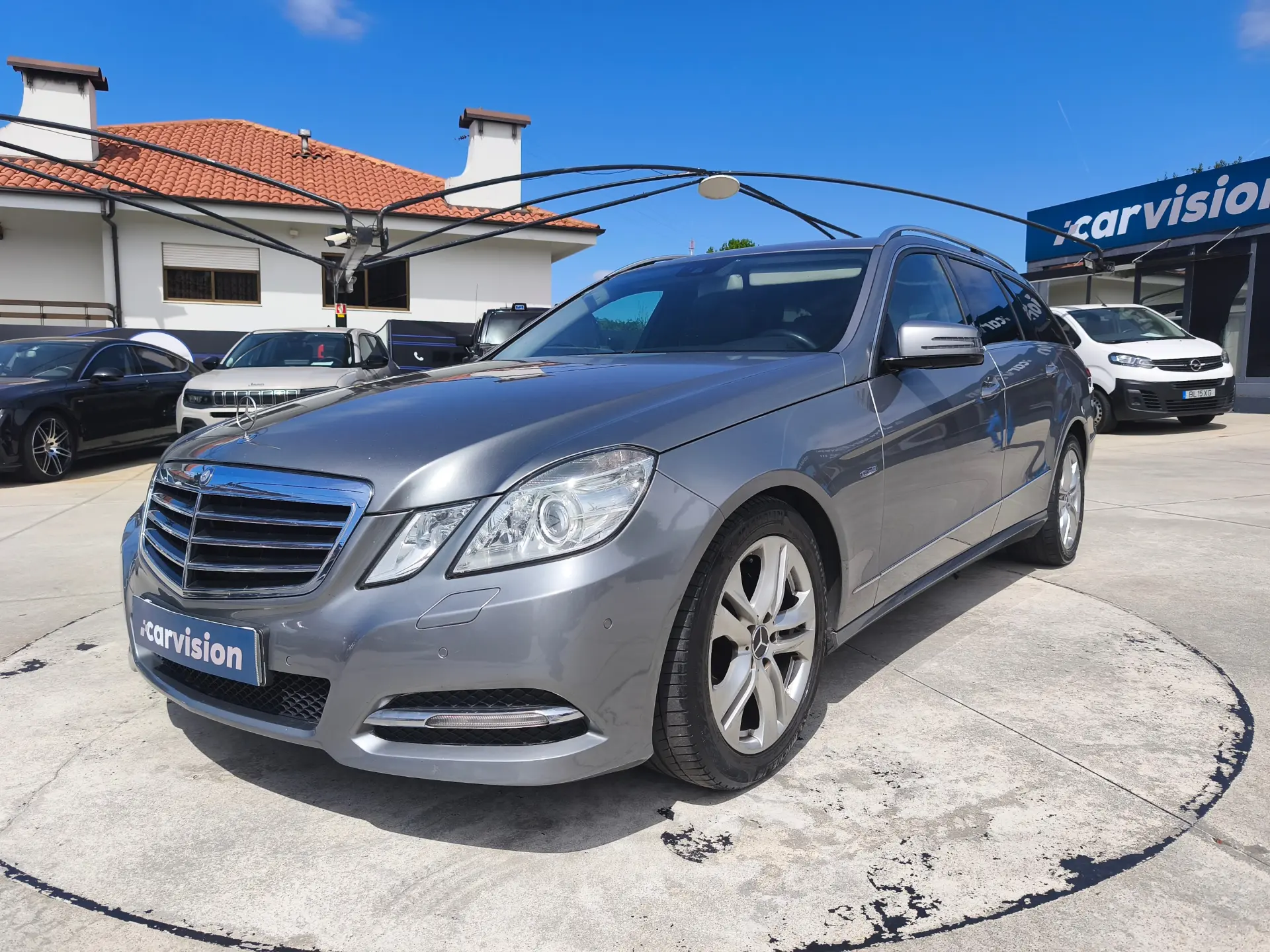 Mercedes-Benz E 250 CDi Avantgarde BlueEfficiency 2