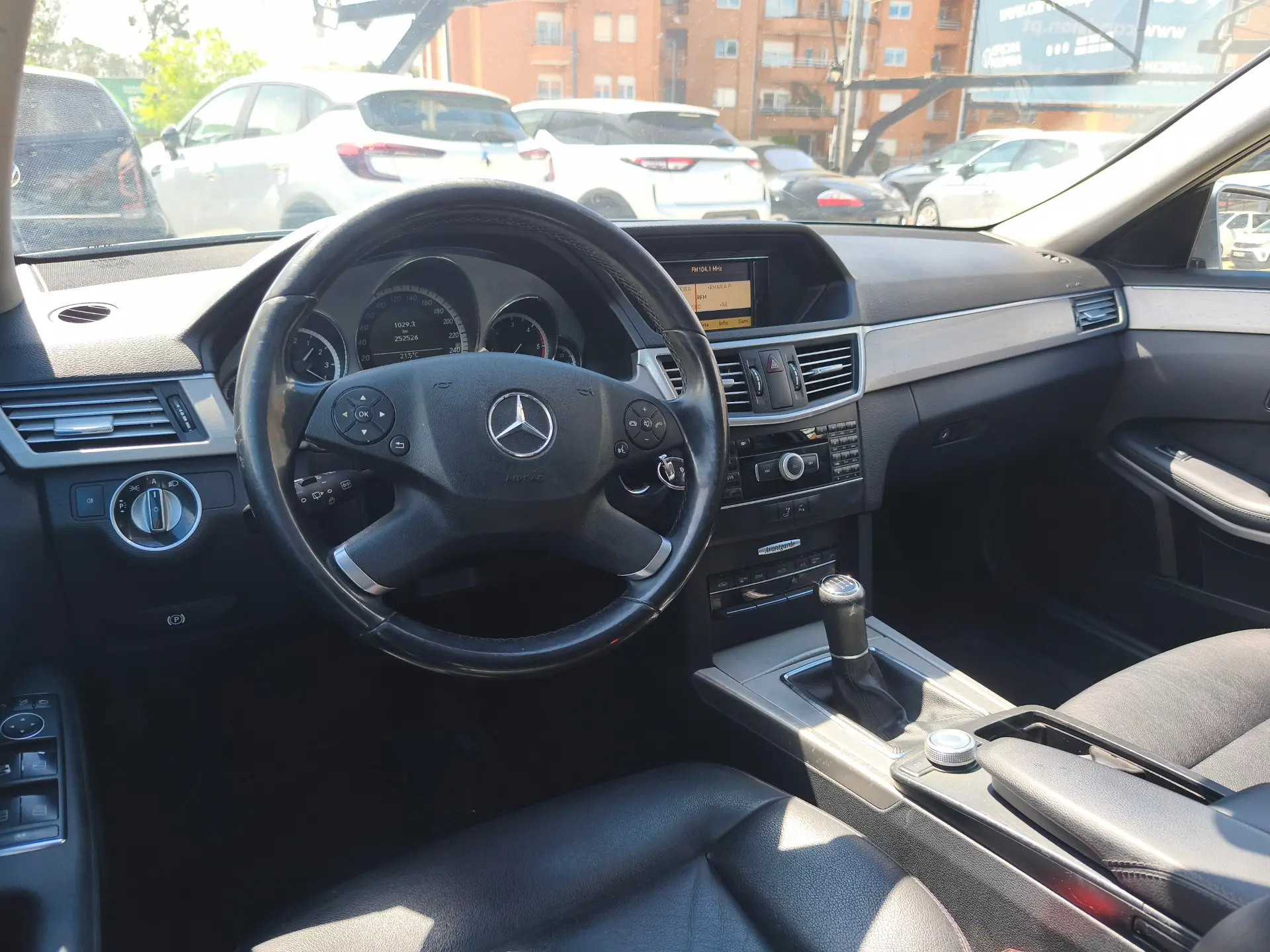 Mercedes-Benz E 250 CDi Avantgarde BlueEfficiency 10