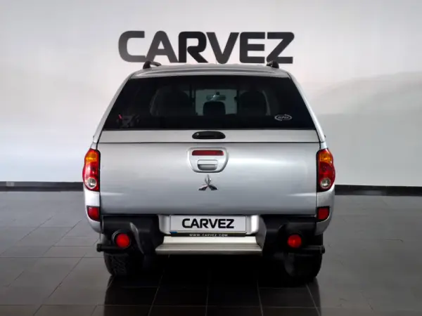 Mitsubishi L200 2.5 DI-D CD Intense 4WD 5