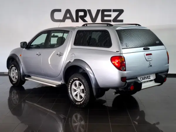 Mitsubishi L200 2.5 DI-D CD Intense 4WD 4
