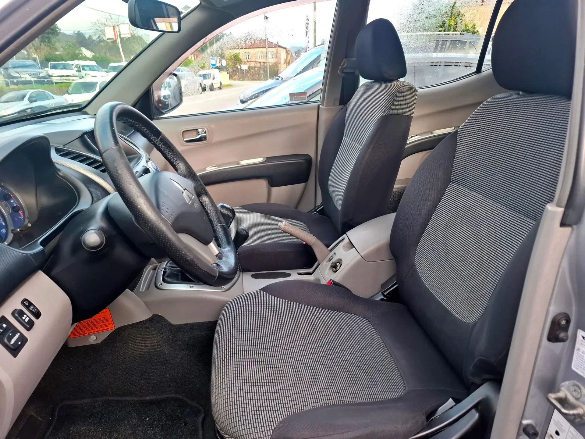 Mitsubishi L200 2.5 DI-D CD Intense 4WD 11