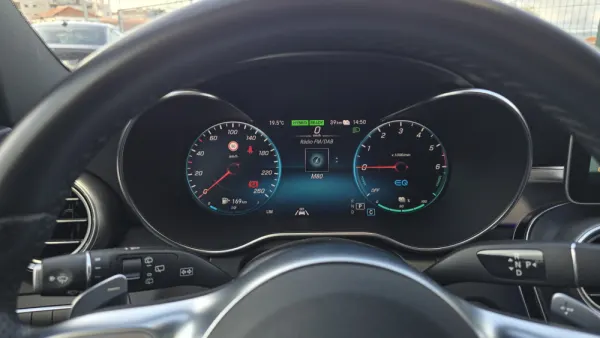 Mercedes-Benz C 300 de AMG line 4