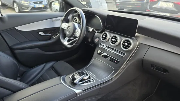 Mercedes-Benz C 300 de AMG line 8