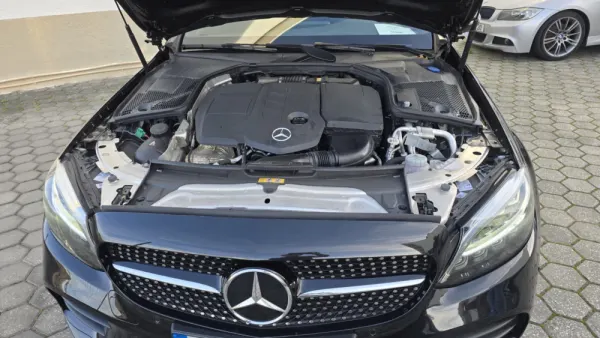 Mercedes-Benz C 300 de AMG line 17