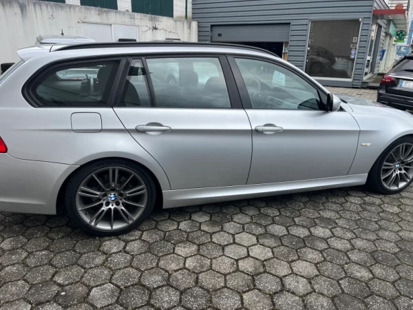 BMW 318 d Touring Pack M 7