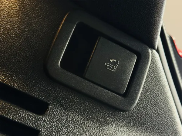 Peugeot 3008 1.6 BlueHDi Allure EAT6 16