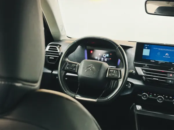 Citroën e-C4 50 kWh Shine 11