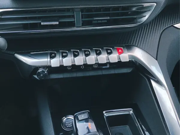 Peugeot 3008 PureTech 130 Stop & Start GPF EAT8 Active Pack 7