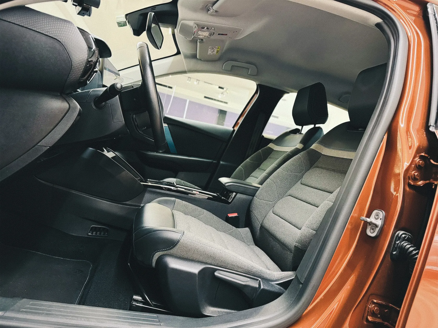 Citroën e-C4 50 kWh Shine 12