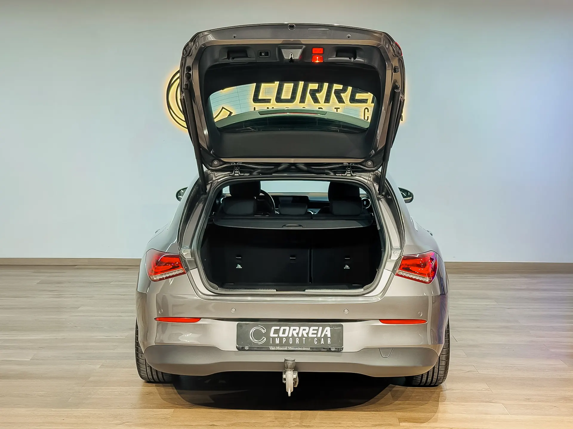 Mercedes-Benz CLA 180 5